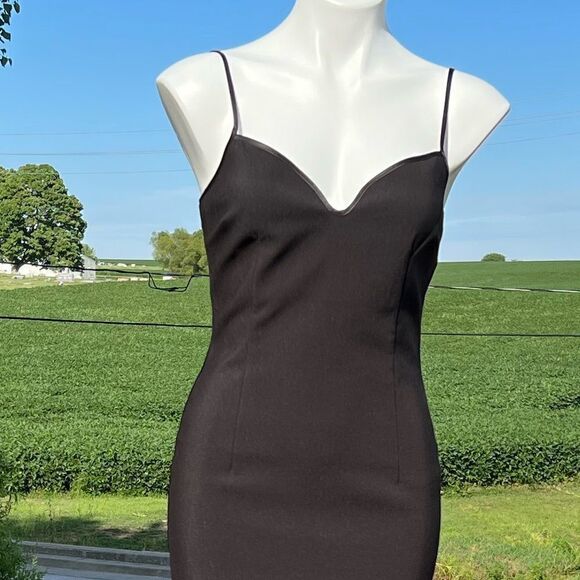 Likely Keela Flowy Maxi Sweetheart Neckline Gown Asymmetric Hem New Size 8 - Picture 9 of 10